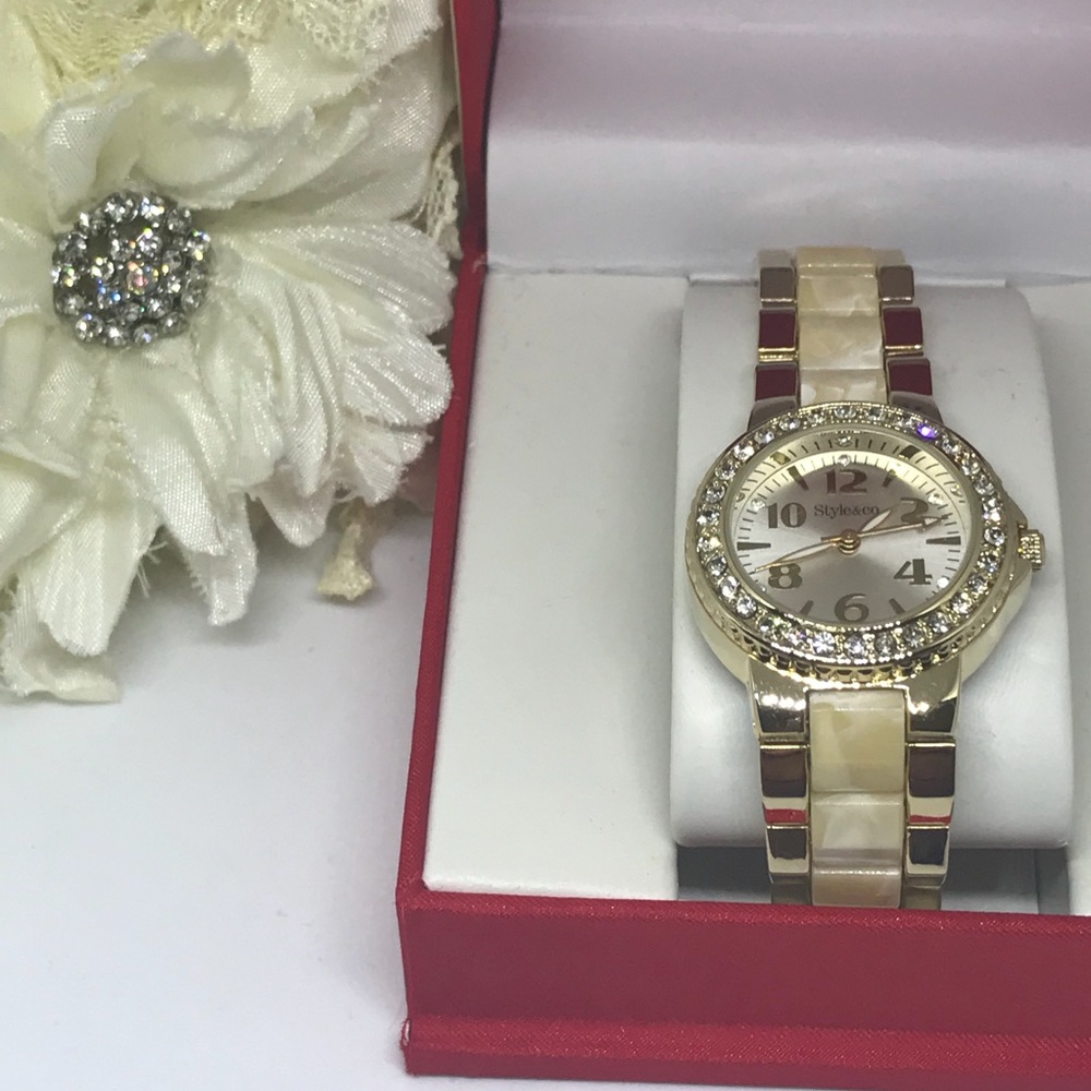 Style & Co Ceramic & Crystal Watch [JW-53] - Picture 3 of 8